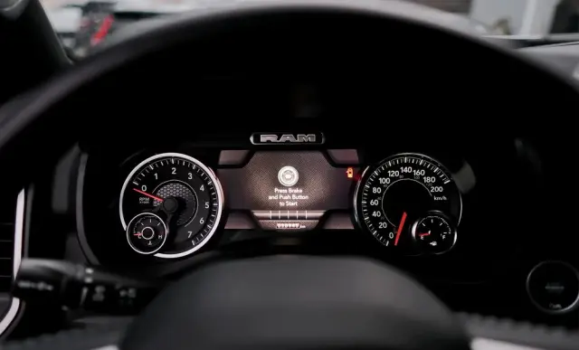 RAM 1500 Crew Cab Shortbed Bighorn