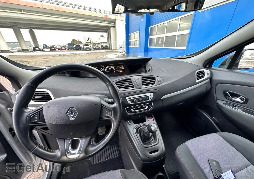 RENAULT Scenic 