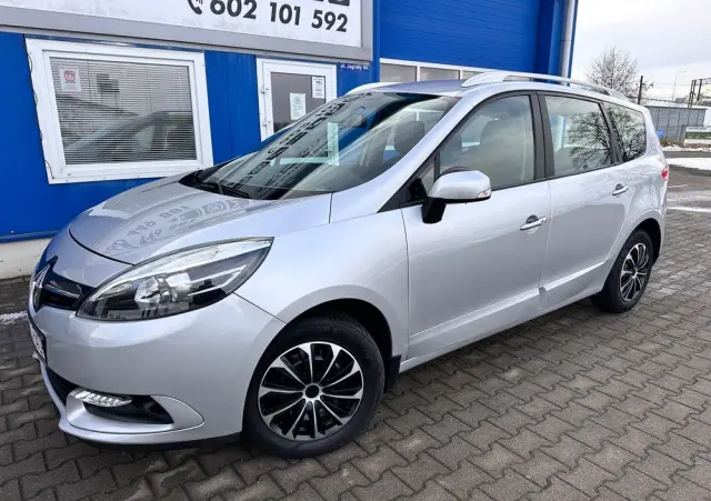 RENAULT Scenic 