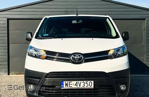 TOYOTA Proace Verso 