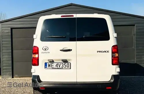 TOYOTA Proace Verso 
