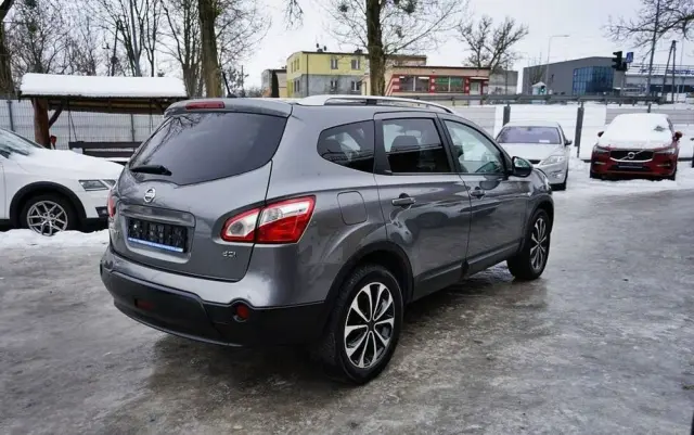 NISSAN Qashqai+2 