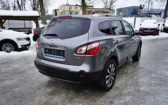 NISSAN Qashqai+2 