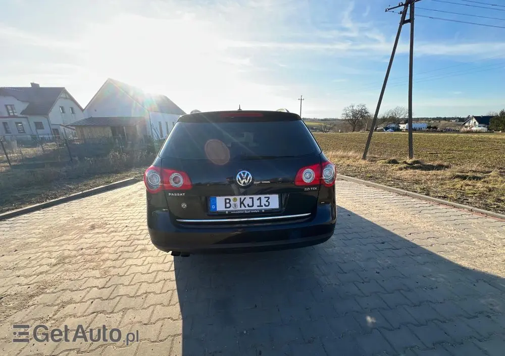 VOLKSWAGEN Passat Variant 2.0 TDI DPF Sportline