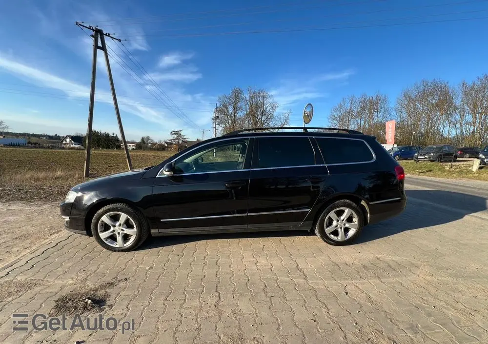 VOLKSWAGEN Passat Variant 2.0 TDI DPF Sportline
