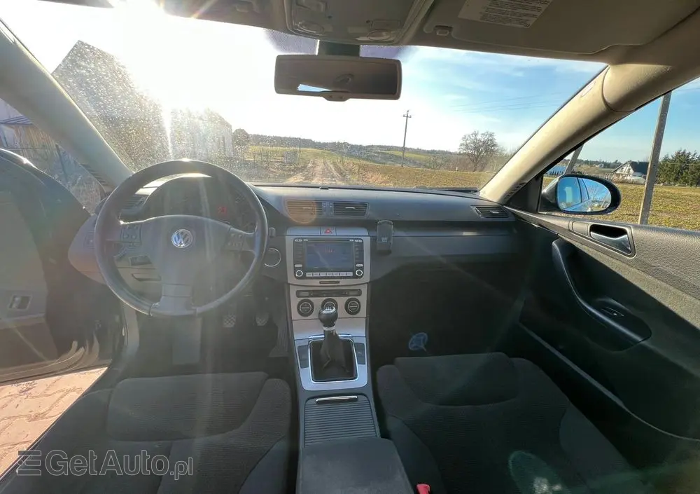 VOLKSWAGEN Passat Variant 2.0 TDI DPF Sportline