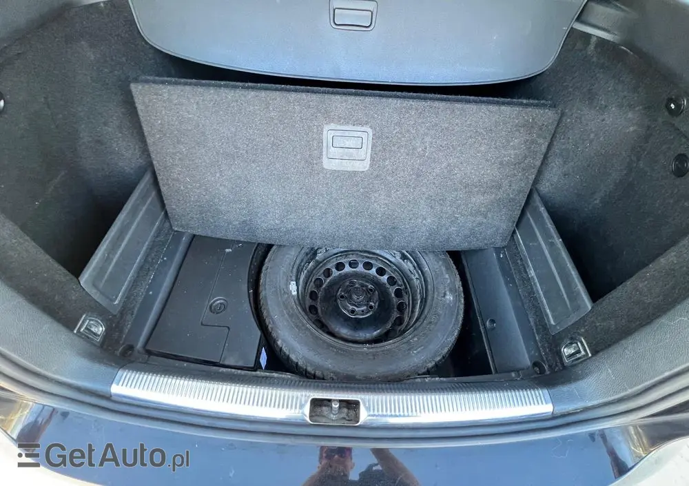 VOLKSWAGEN Passat Variant 2.0 TDI DPF Sportline