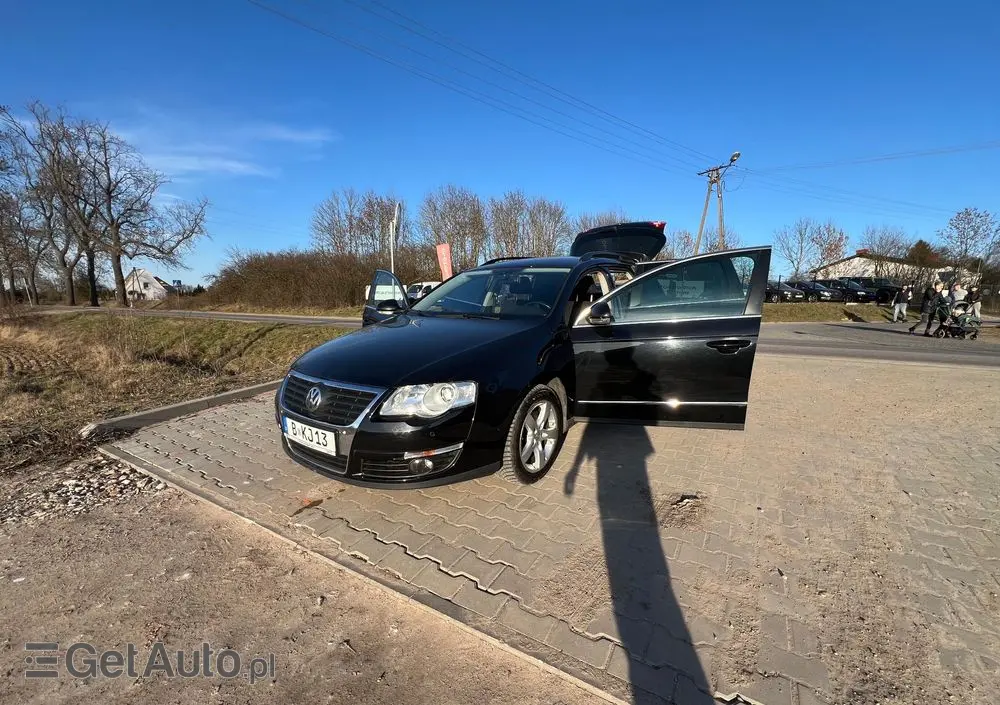 VOLKSWAGEN Passat Variant 2.0 TDI DPF Sportline