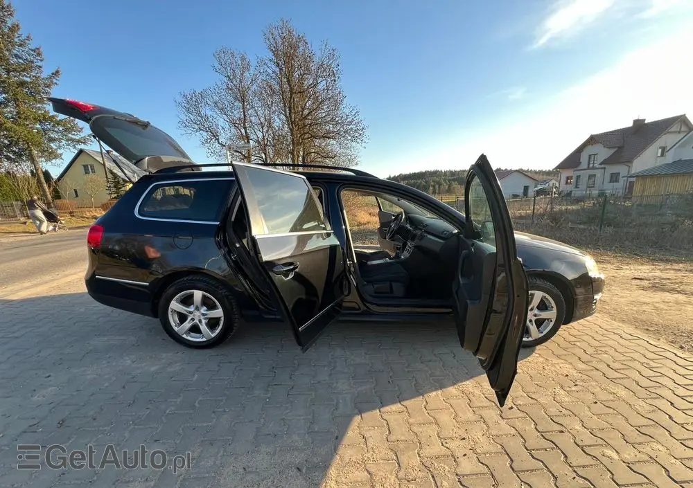 VOLKSWAGEN Passat Variant 2.0 TDI DPF Sportline