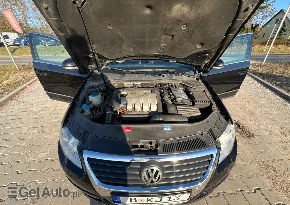 VOLKSWAGEN Passat Variant 2.0 TDI DPF Sportline