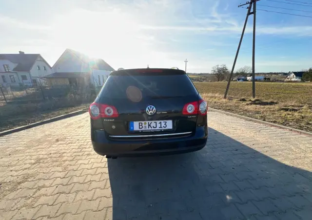 VOLKSWAGEN Passat Variant 2.0 TDI DPF Sportline