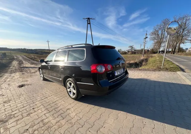 VOLKSWAGEN Passat Variant 2.0 TDI DPF Sportline