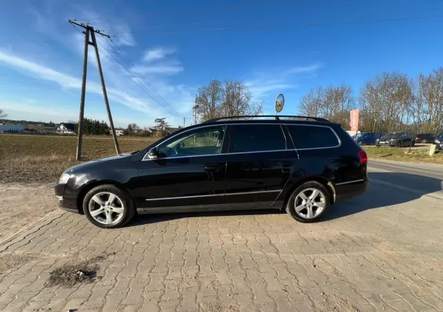 VOLKSWAGEN Passat Variant 2.0 TDI DPF Sportline