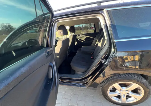 VOLKSWAGEN Passat Variant 2.0 TDI DPF Sportline