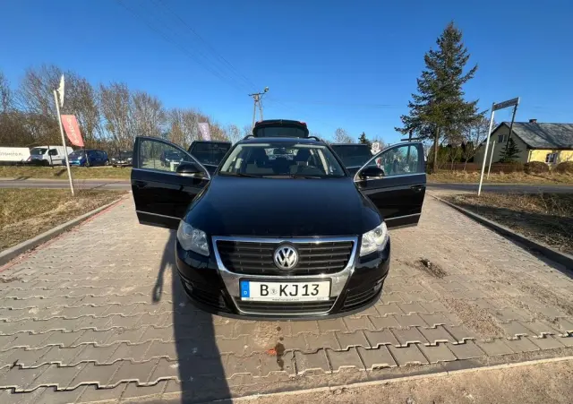 VOLKSWAGEN Passat Variant 2.0 TDI DPF Sportline