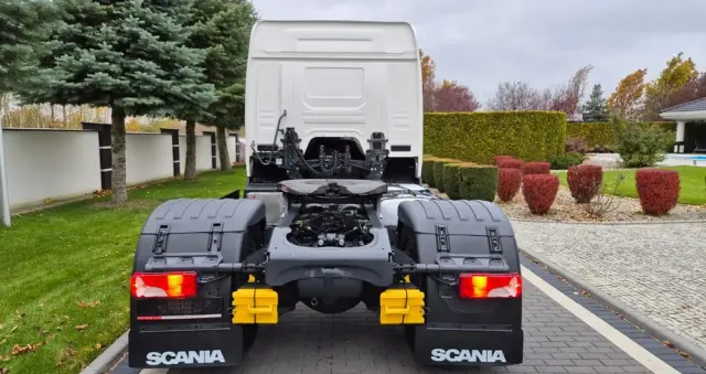 SCANIA P410///* 2020///* RETARDER///* PEŁNY ADR///* HYDRAULIKA///* LEKKA///* 7200KG///* LEDY///* ALUFELGI///* WAGA///* STAN BARDZO DOBRY 