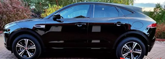 JAGUAR E-Pace 