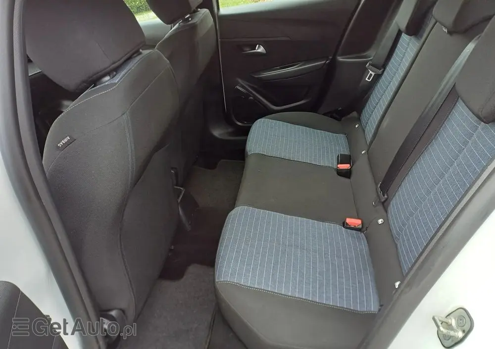 PEUGEOT 208 PureTech 75 Active Pack