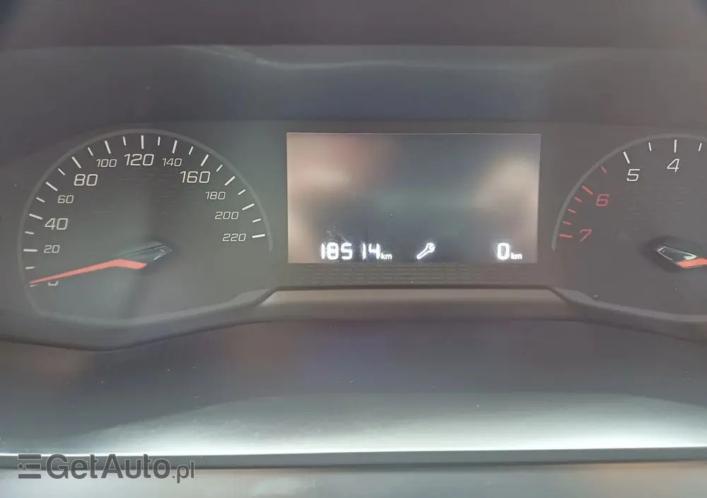 PEUGEOT 208 PureTech 75 Active Pack