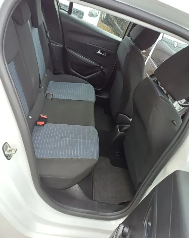 PEUGEOT 208 PureTech 75 Active Pack