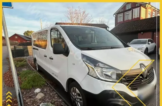 RENAULT Trafic 