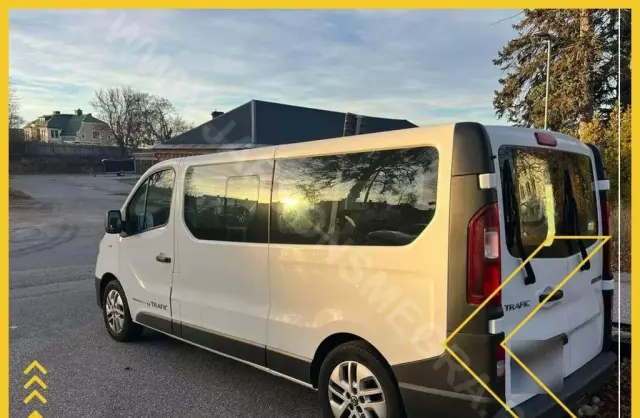 RENAULT Trafic 