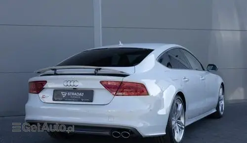 AUDI S7 
