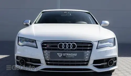 AUDI S7 