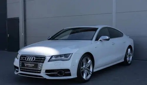 AUDI S7 
