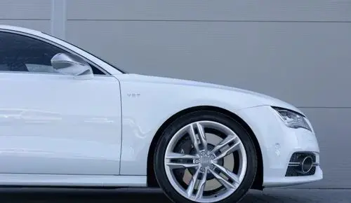 AUDI S7 