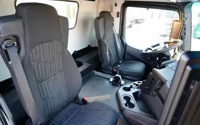 MERCEDES-BENZ AROCS 3240 / GRUSZKA 9M3 / 8x4 / BETONOMIESZARKA / AUTOMAT /  ALUFELGI / 