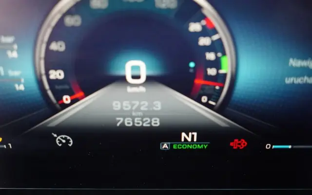 MERCEDES-BENZ AROCS 3240 / GRUSZKA 9M3 / 8x4 / BETONOMIESZARKA / AUTOMAT /  ALUFELGI / 