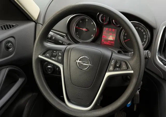 OPEL Zafira Tourer 2.0 CDTI Active