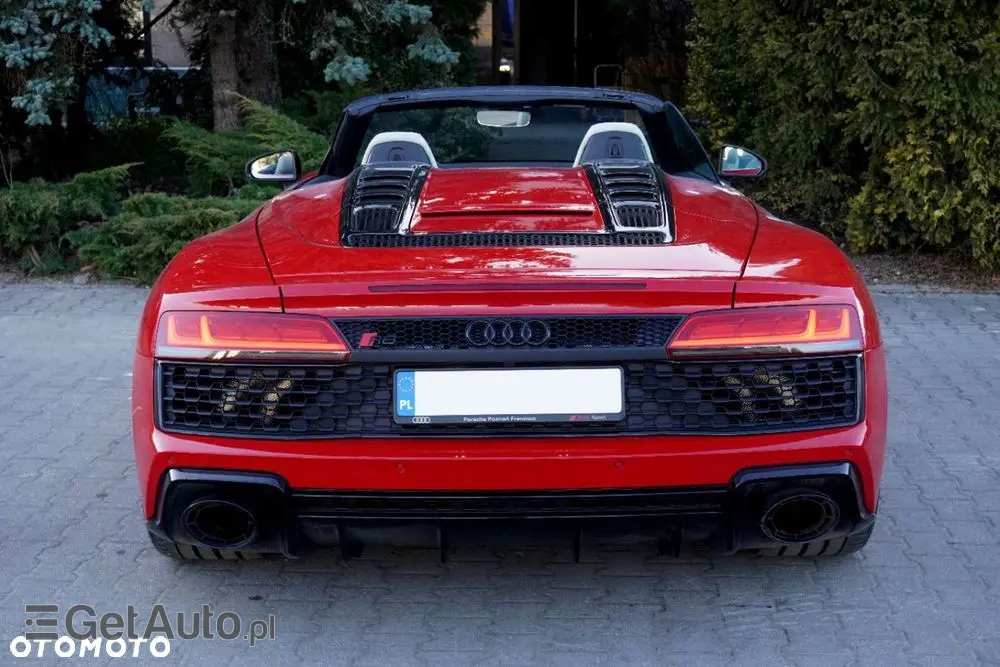 AUDI R8 Spyder V10 RWD Performance