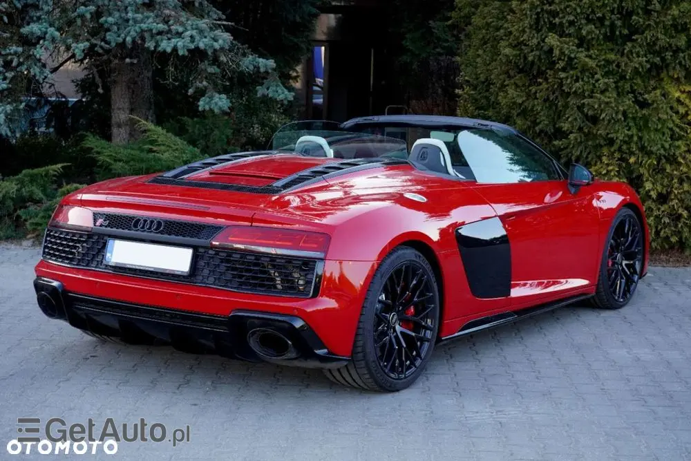 AUDI R8 Spyder V10 RWD Performance
