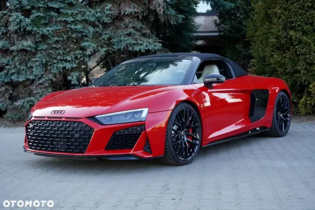 AUDI R8 Spyder V10 RWD Performance