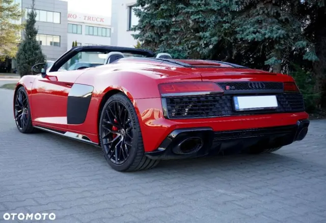AUDI R8 Spyder V10 RWD Performance