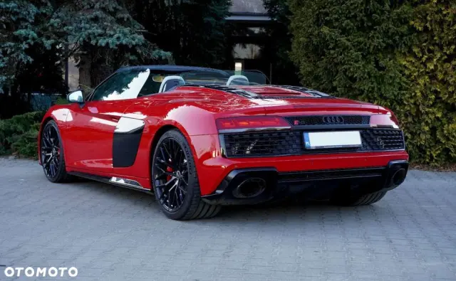 AUDI R8 Spyder V10 RWD Performance