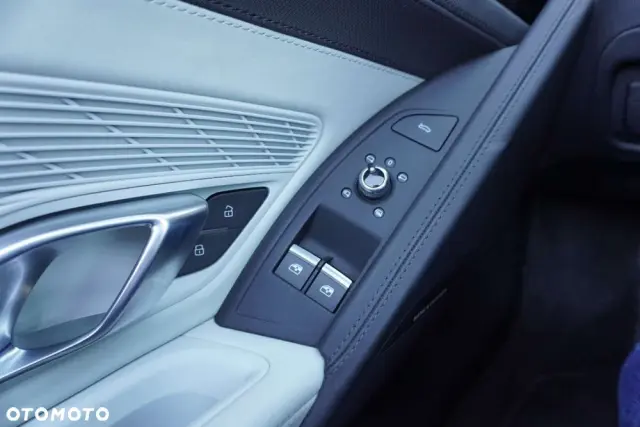 AUDI R8 Spyder V10 RWD Performance