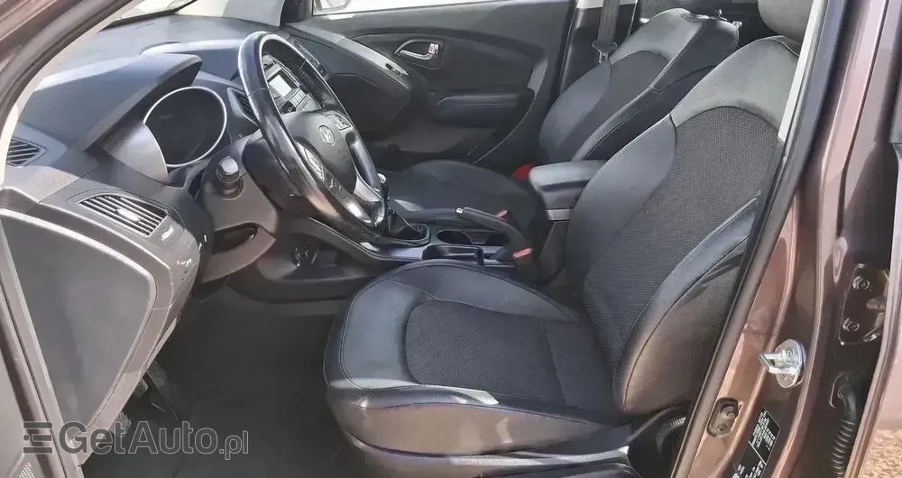 HYUNDAI Ix35 1.6 2WD Fifa World Cup Edition