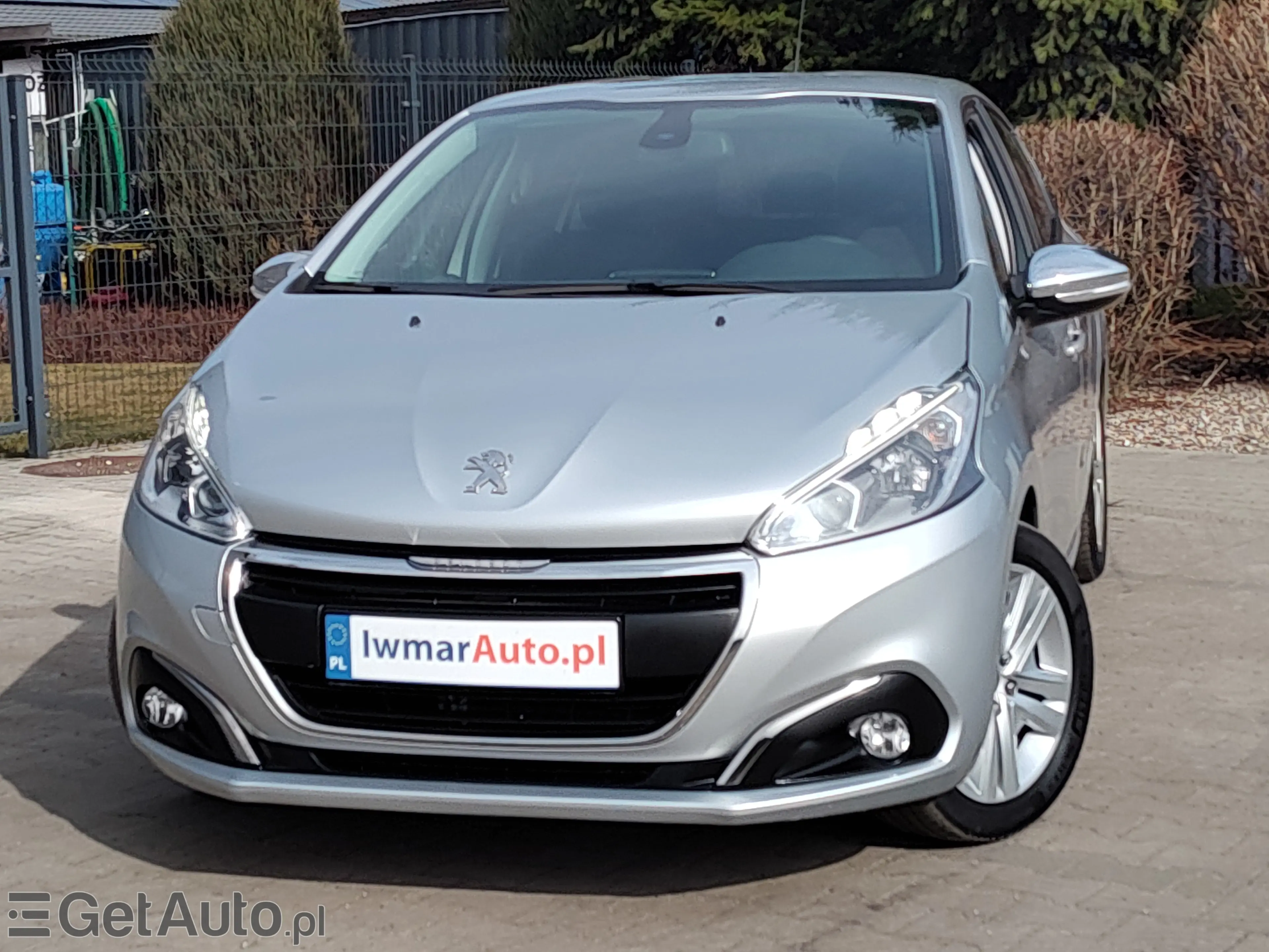 PEUGEOT 208 Allure