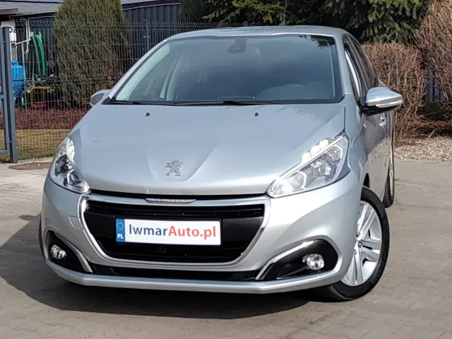 PEUGEOT 208 Allure