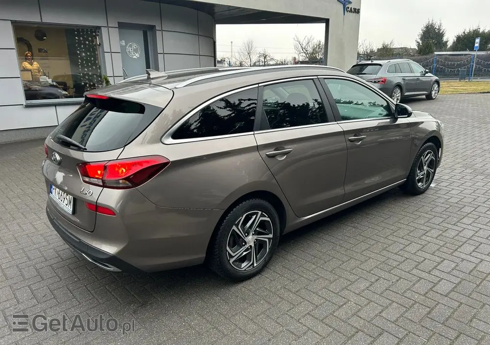 HYUNDAI I30 1.6 D Comfort DCT