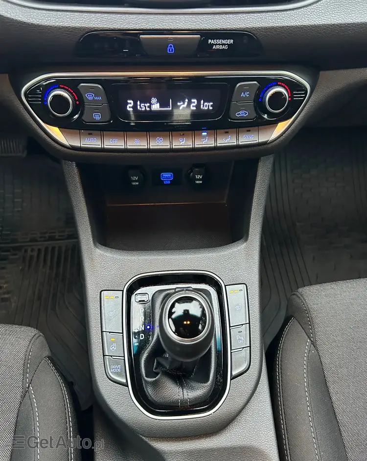 HYUNDAI I30 1.6 D Comfort DCT