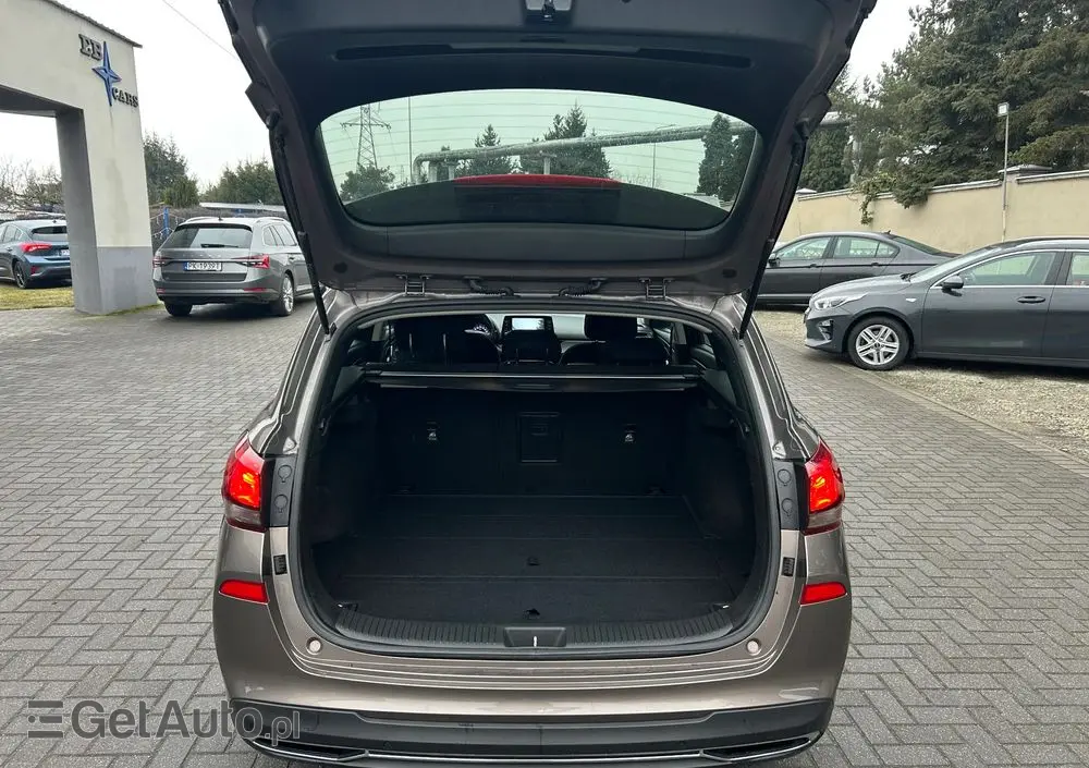 HYUNDAI I30 1.6 D Comfort DCT