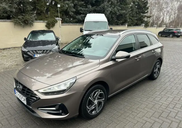 HYUNDAI I30 1.6 D Comfort DCT