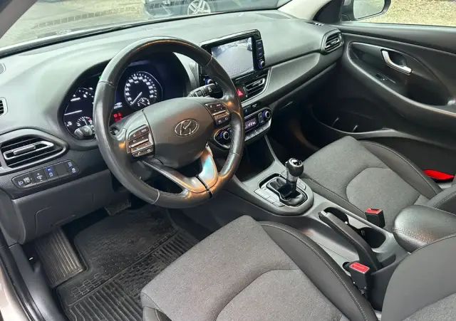 HYUNDAI I30 1.6 D Comfort DCT