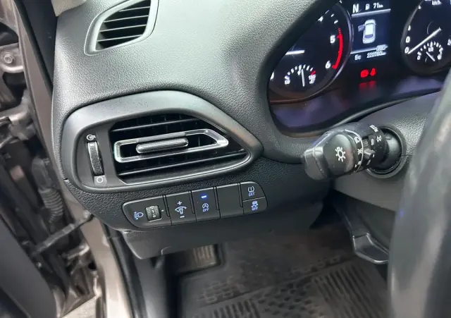 HYUNDAI I30 1.6 D Comfort DCT