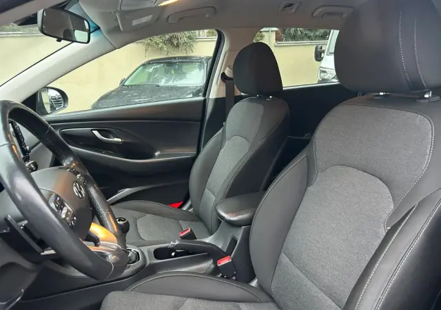 HYUNDAI I30 1.6 D Comfort DCT