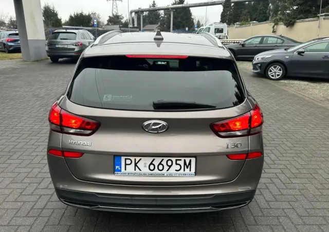 HYUNDAI I30 1.6 D Comfort DCT